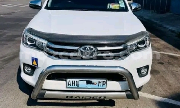 Comprar Usado Toyota Hilux Branco Carro em Maputo em Maputo Comprar Usado Toyota Hilux Branco Carro em Maputo em Maputo