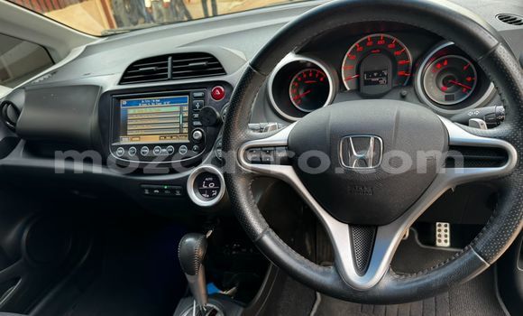 Nunua Mpya Honda Fit Nyeusi Gari ndani ya Maputo nchini Maputo Nunua Mpya Honda Fit Nyeusi Gari ndani ya Maputo nchini Maputo