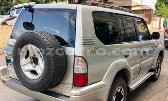 Tenga Tsaru Toyota Land Cruiser Prado Zvimwe Mota in Maputo in Maputo Tenga Tsaru Toyota Land Cruiser Prado Zvimwe Mota in Maputo in Maputo