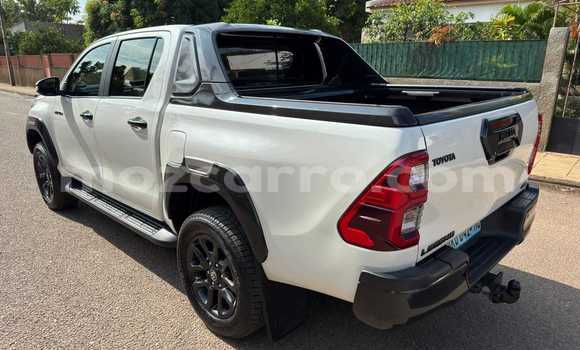 Comprar Usado Toyota Hiluxe Revo Branco Carro em Maputo em Maputo Comprar Usado Toyota Hiluxe Revo Branco Carro em Maputo em Maputo