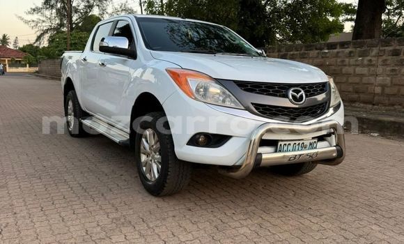 Nunua Ilio tumika Mazda BT-50 Nyeupe Gari ndani ya Maputo nchini Maputo Nunua Ilio tumika Mazda BT-50 Nyeupe Gari ndani ya Maputo nchini Maputo
