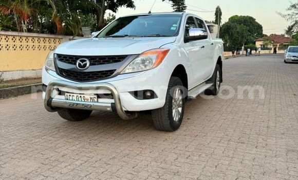 Nunua Ilio tumika Mazda BT-50 Nyeupe Gari ndani ya Maputo nchini Maputo Nunua Ilio tumika Mazda BT-50 Nyeupe Gari ndani ya Maputo nchini Maputo