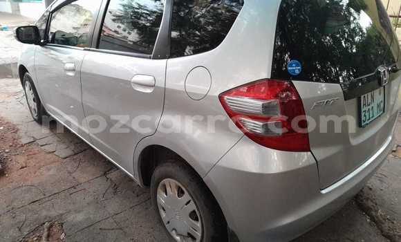 Nunua Ilio tumika Honda Fit Fedha Gari ndani ya Maputo nchini Maputo Nunua Ilio tumika Honda Fit Fedha Gari ndani ya Maputo nchini Maputo