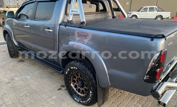 Comprar Usado Toyota Hilux Prata Carro em Maputo em Maputo Comprar Usado Toyota Hilux Prata Carro em Maputo em Maputo