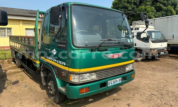 Nunua Ilio tumika Horch 830 Kijani Gari ndani ya Maputo nchini Maputo Nunua Ilio tumika Horch 830 Kijani Gari ndani ya Maputo nchini Maputo