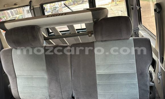 Comprar Usado Toyota Hilux Azul Carro em Maputo em Maputo Comprar Usado Toyota Hilux Azul Carro em Maputo em Maputo