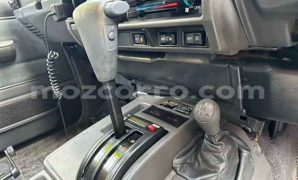 Comprar Usado Toyota Hilux Azul Carro em Maputo em Maputo Comprar Usado Toyota Hilux Azul Carro em Maputo em Maputo