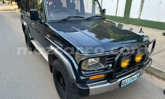 Comprar Usado Toyota Hilux Azul Carro em Maputo em Maputo Comprar Usado Toyota Hilux Azul Carro em Maputo em Maputo