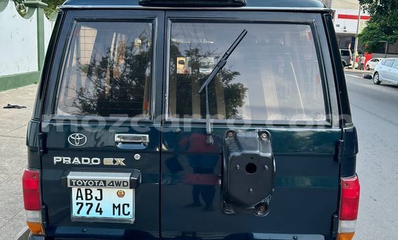 Comprar Usado Toyota Hilux Azul Carro em Maputo em Maputo Comprar Usado Toyota Hilux Azul Carro em Maputo em Maputo