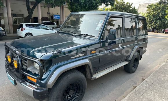 Comprar Usado Toyota Hilux Azul Carro em Maputo em Maputo Comprar Usado Toyota Hilux Azul Carro em Maputo em Maputo