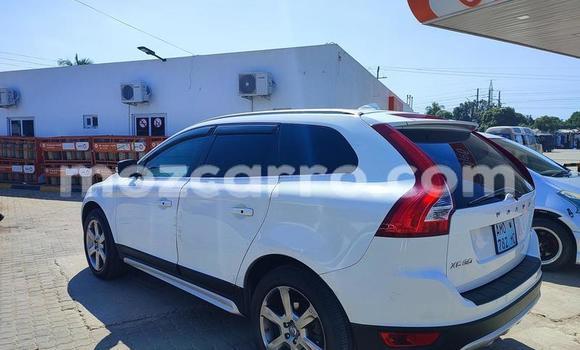 Comprar Novo Volvo XC90 Branco Carro em Maputo em Maputo