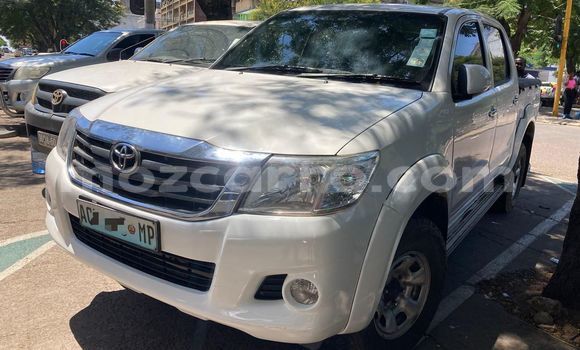 Tenga Tsaru Toyota Hilux Chena Mota in Maputo in Maputo Tenga Tsaru Toyota Hilux Chena Mota in Maputo in Maputo