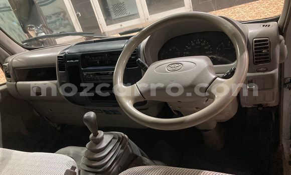 Comprar Usado Toyota Hiace Branco Carro em Maputo em Maputo Comprar Usado Toyota Hiace Branco Carro em Maputo em Maputo