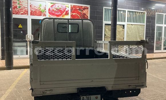 Comprar Usado Toyota Hiace Branco Carro em Maputo em Maputo Comprar Usado Toyota Hiace Branco Carro em Maputo em Maputo