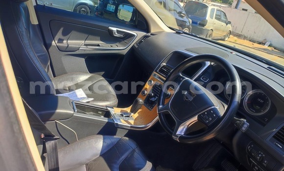 Tenga Tsaru Volvo XC90 Chena Mota in Mocambique in Nampula Tenga Tsaru Volvo XC90 Chena Mota in Mocambique in Nampula