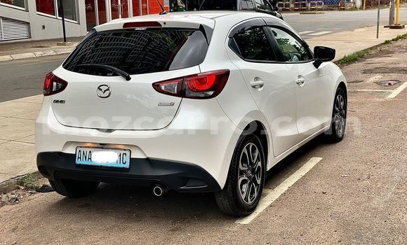 Comprar Novo Mazda Demio Branco Carro em Maputo em Maputo Comprar Novo Mazda Demio Branco Carro em Maputo em Maputo