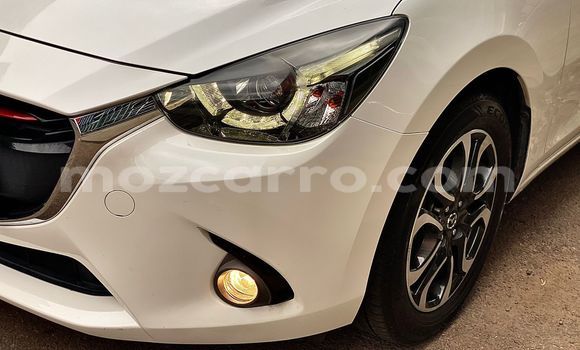Comprar Novo Mazda Demio Branco Carro em Maputo em Maputo Comprar Novo Mazda Demio Branco Carro em Maputo em Maputo