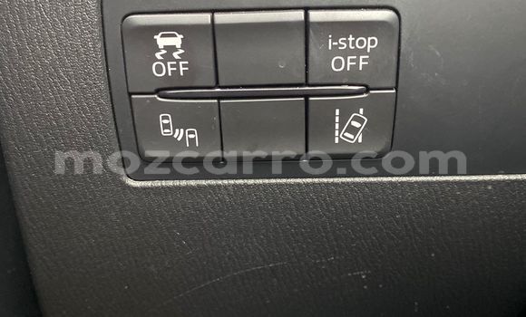 Comprar Novo Mazda Demio Branco Carro em Maputo em Maputo Comprar Novo Mazda Demio Branco Carro em Maputo em Maputo