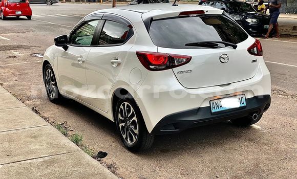 Tenga Itsva Mazda Demio Chena Mota in Maputo in Maputo