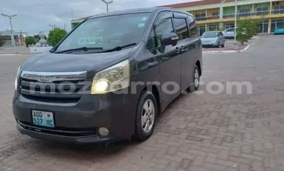 Nunua Ilio tumika Toyota Noah Nyeusi Gari ndani ya Maputo nchini Maputo Nunua Ilio tumika Toyota Noah Nyeusi Gari ndani ya Maputo nchini Maputo