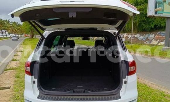 Buy Used Ford Everest White Car in Maputo in Maputo Buy Used Ford Everest White Car in Maputo in Maputo