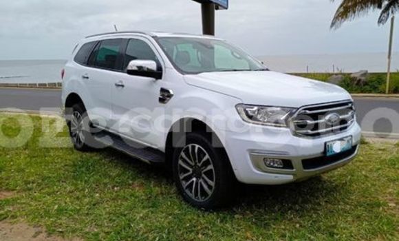 Buy Used Ford Everest White Car in Maputo in Maputo Buy Used Ford Everest White Car in Maputo in Maputo