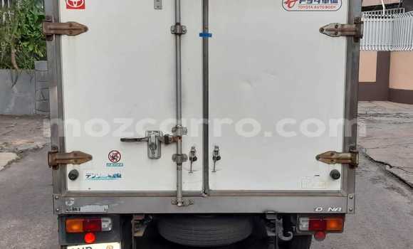 Comprar Usado Toyota Dyna Branco Carro em Maputo em Maputo Comprar Usado Toyota Dyna Branco Carro em Maputo em Maputo