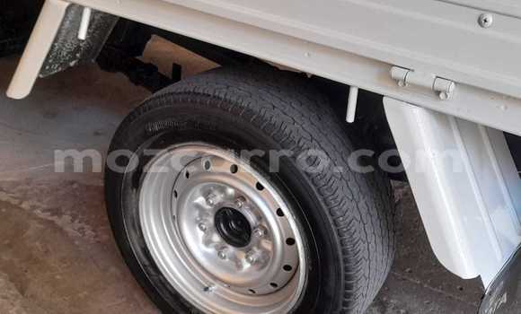 Nunua Ilio tumika Toyota Dyna Nyeupe Gari ndani ya Maputo nchini Maputo Nunua Ilio tumika Toyota Dyna Nyeupe Gari ndani ya Maputo nchini Maputo