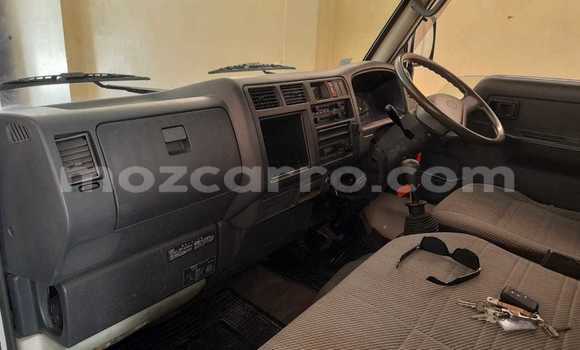 Nunua Ilio tumika Toyota Dyna Nyeupe Gari ndani ya Maputo nchini Maputo Nunua Ilio tumika Toyota Dyna Nyeupe Gari ndani ya Maputo nchini Maputo