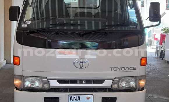 Nunua Ilio tumika Toyota Dyna Nyeupe Gari ndani ya Maputo nchini Maputo Nunua Ilio tumika Toyota Dyna Nyeupe Gari ndani ya Maputo nchini Maputo