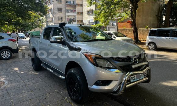 Nunua Ilio tumika Mazda BT-50 Fedha Gari ndani ya Maputo nchini Maputo Nunua Ilio tumika Mazda BT-50 Fedha Gari ndani ya Maputo nchini Maputo