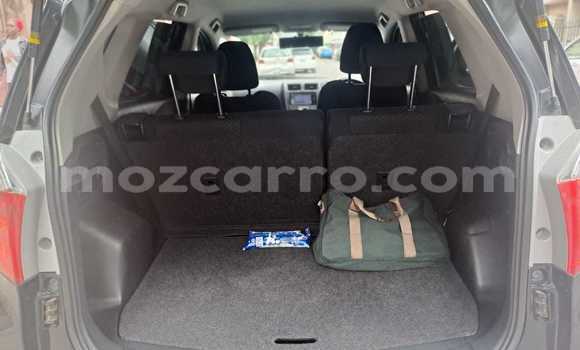 Nunua Ilio tumika Toyota Ractis Nyeusi Gari ndani ya Maputo nchini Maputo Nunua Ilio tumika Toyota Ractis Nyeusi Gari ndani ya Maputo nchini Maputo