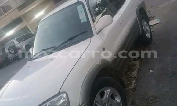Nunua Ilio tumika Toyota RAV4 Nyingine Gari ndani ya Maputo nchini Maputo Nunua Ilio tumika Toyota RAV4 Nyingine Gari ndani ya Maputo nchini Maputo