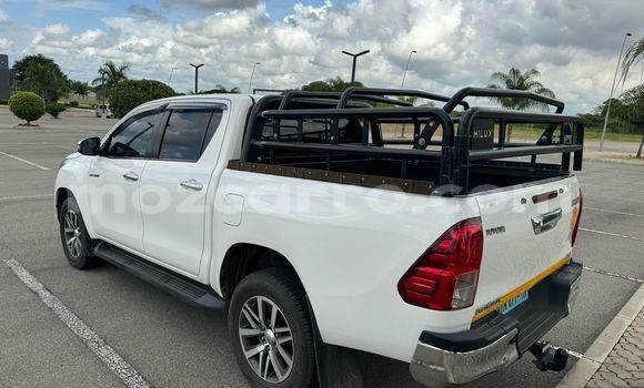 Comprar Novo Toyota Hilux Branco Carro em Maputo em Maputo Comprar Novo Toyota Hilux Branco Carro em Maputo em Maputo