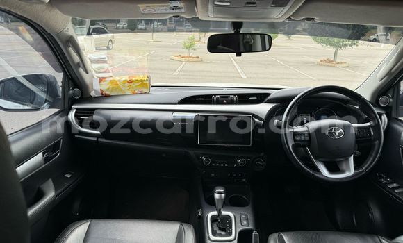 Comprar Novo Toyota Hilux Branco Carro em Maputo em Maputo Comprar Novo Toyota Hilux Branco Carro em Maputo em Maputo
