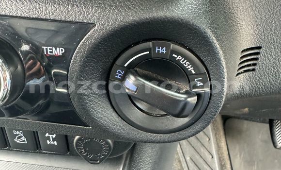 Comprar Novo Toyota Hilux Branco Carro em Maputo em Maputo Comprar Novo Toyota Hilux Branco Carro em Maputo em Maputo
