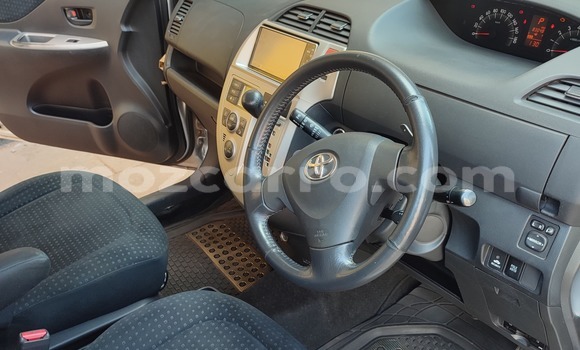 Comprar Usado Toyota Ractis Prata Carro em Maputo em Maputo Comprar Usado Toyota Ractis Prata Carro em Maputo em Maputo