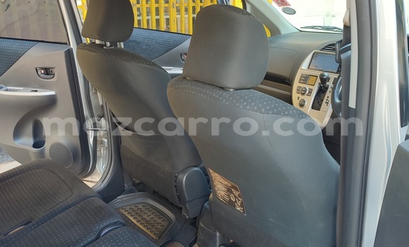 Comprar Usado Toyota Ractis Prata Carro em Maputo em Maputo Comprar Usado Toyota Ractis Prata Carro em Maputo em Maputo
