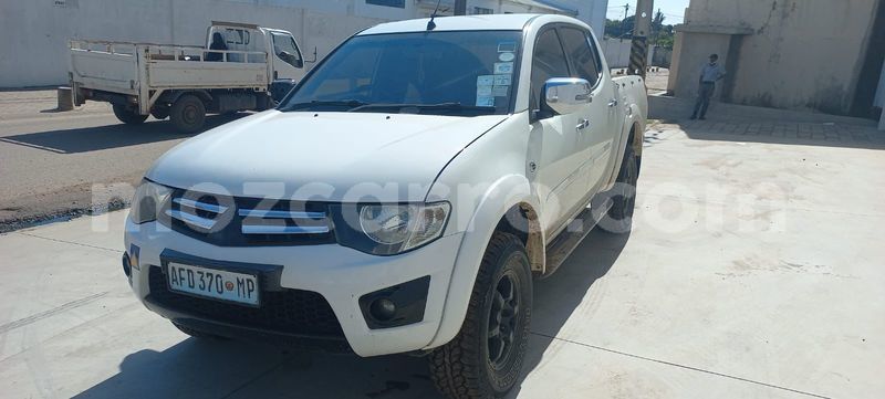 Big with watermark mitsubishi triton maputo maputo 21876