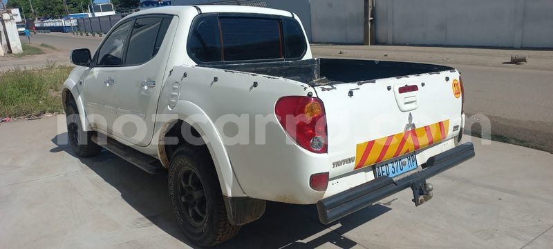 Big with watermark mitsubishi triton maputo maputo 21876