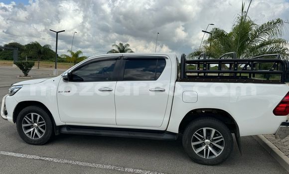 Tenga Tsaru Toyota Hilux Chena Mota in Maputo in Maputo Tenga Tsaru Toyota Hilux Chena Mota in Maputo in Maputo