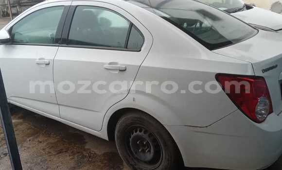 Comprar Usado Chevlolet Spin Branco Carro em Maputo em Maputo Comprar Usado Chevlolet Spin Branco Carro em Maputo em Maputo