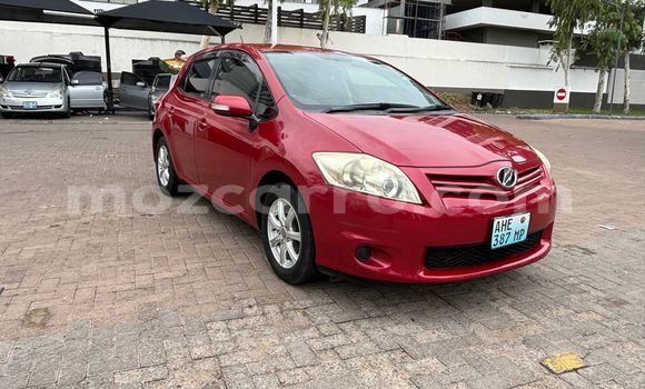 Comprar Usado Toyota Auris Vermelho Carro em Maputo em Maputo