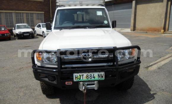Tenga Tsaru Toyota Land Cruiser Chena Mota in Maputo in Maputo Tenga Tsaru Toyota Land Cruiser Chena Mota in Maputo in Maputo