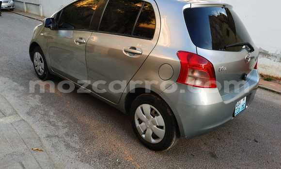 Comprar Usado Toyota Vitz Prata Carro em Maputo em Maputo Comprar Usado Toyota Vitz Prata Carro em Maputo em Maputo