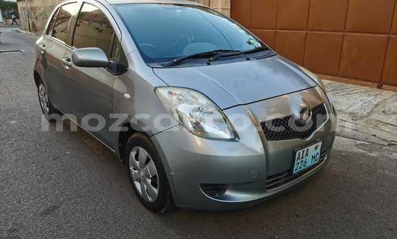Comprar Usado Toyota Vitz Prata Carro em Maputo em Maputo Comprar Usado Toyota Vitz Prata Carro em Maputo em Maputo