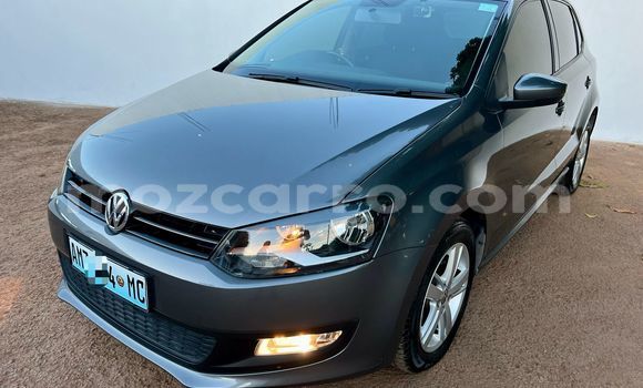Nunua Ilio tumika Volkswagen Polo Fedha Gari ndani ya Maputo nchini Maputo Nunua Ilio tumika Volkswagen Polo Fedha Gari ndani ya Maputo nchini Maputo