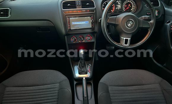 Nunua Ilio tumika Volkswagen Polo Fedha Gari ndani ya Maputo nchini Maputo Nunua Ilio tumika Volkswagen Polo Fedha Gari ndani ya Maputo nchini Maputo