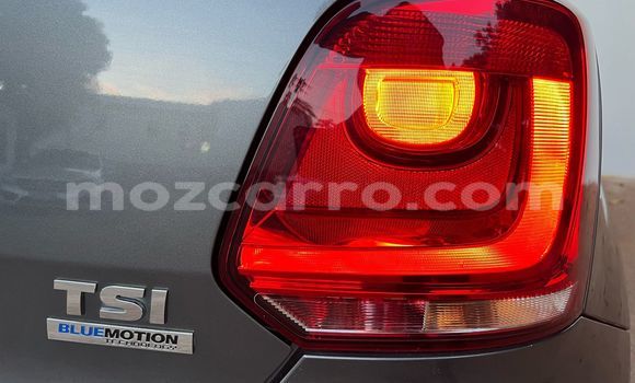 Nunua Ilio tumika Volkswagen Polo Fedha Gari ndani ya Maputo nchini Maputo Nunua Ilio tumika Volkswagen Polo Fedha Gari ndani ya Maputo nchini Maputo