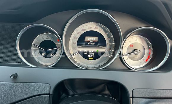 Tenga Tsaru Mercedes-Benz C-Classe Sirivha Mota in Maputo in Maputo Tenga Tsaru Mercedes-Benz C-Classe Sirivha Mota in Maputo in Maputo